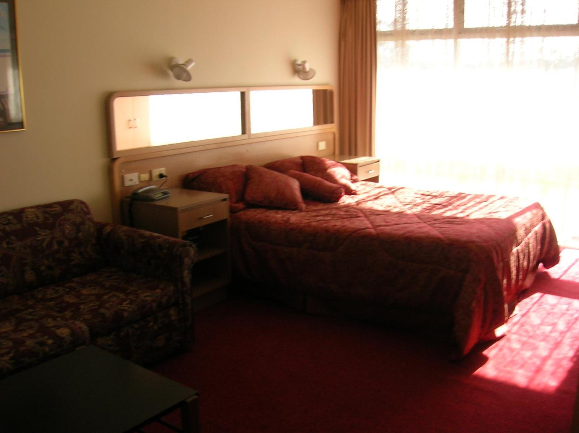 Tyabb Peninsula Motor Inn المظهر الخارجي الصورة